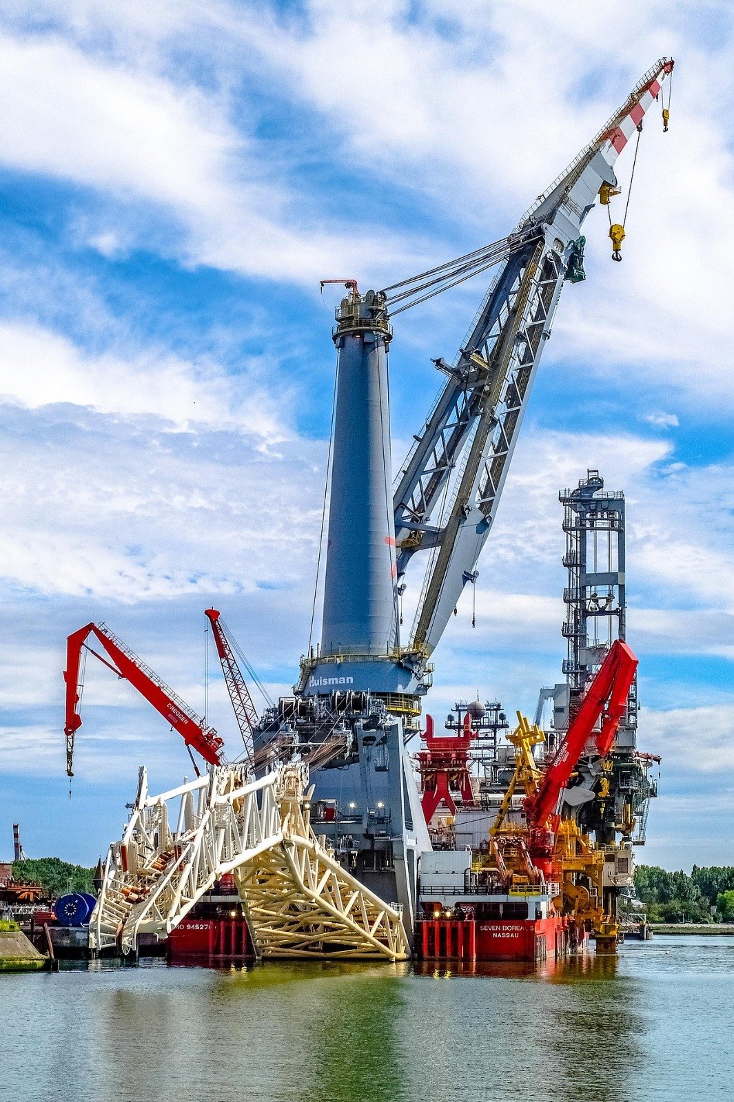 Deck Crane